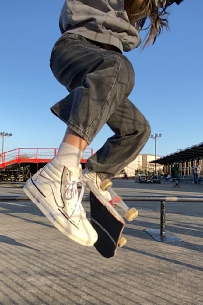 반스, 스케이트 하이 ‘컬러 띠어리’, ‘리컨스트럭트’ 컬렉션 출시 vans sk8 hi skate high color theory reconstruct sneaker collection