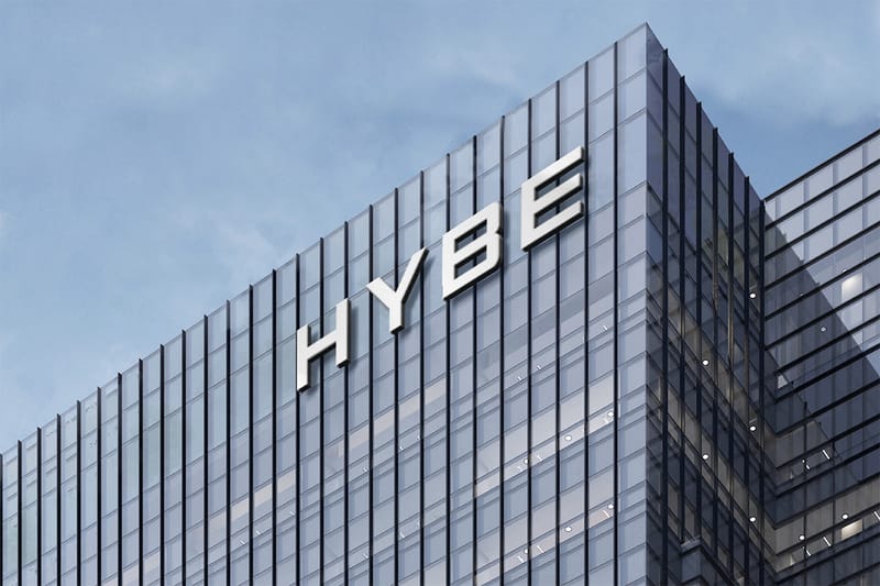 하이브, 이수만 손 잡고 SM 엔터테인먼트 인수