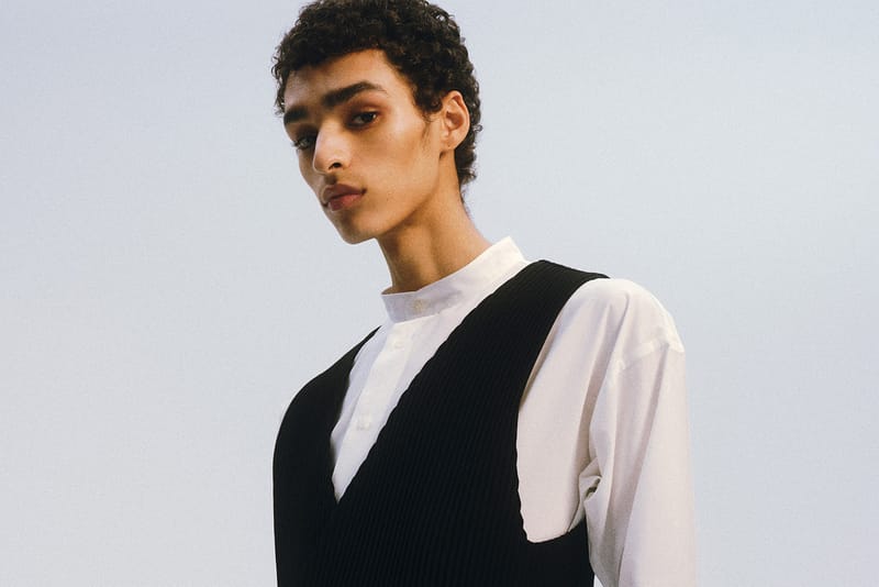 옴므 플리세 이세이 미야케 2023 SS 캡슐 ‘턱시도 플리츠’ 공개