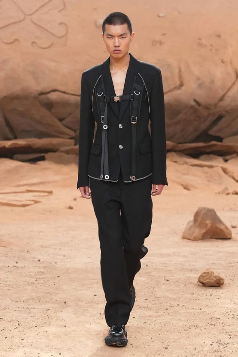 오프 화이트 2023 가을, 겨울 컬렉션 ‘루나 딜리버리’, 오프 화이트, 버질 아블로, 이브라힘 카마라, 럭셔리 브랜드, 하이엔드 스트리트웨어를, 루나 딜리버리, 2023FW, 파리 패션위크, 나오미 캠벨, 수주, 버질 아블로 디자인, 아프로 퓨처