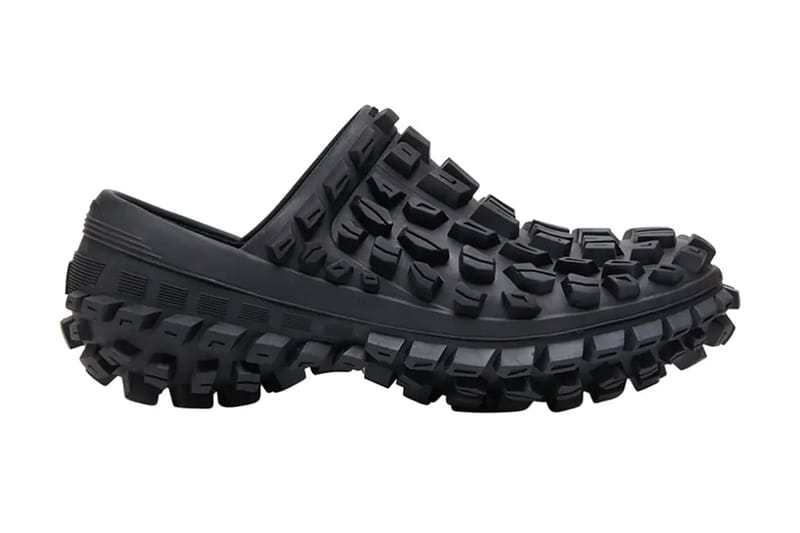 발렌시아가 디펜더 크로그 출시 정보