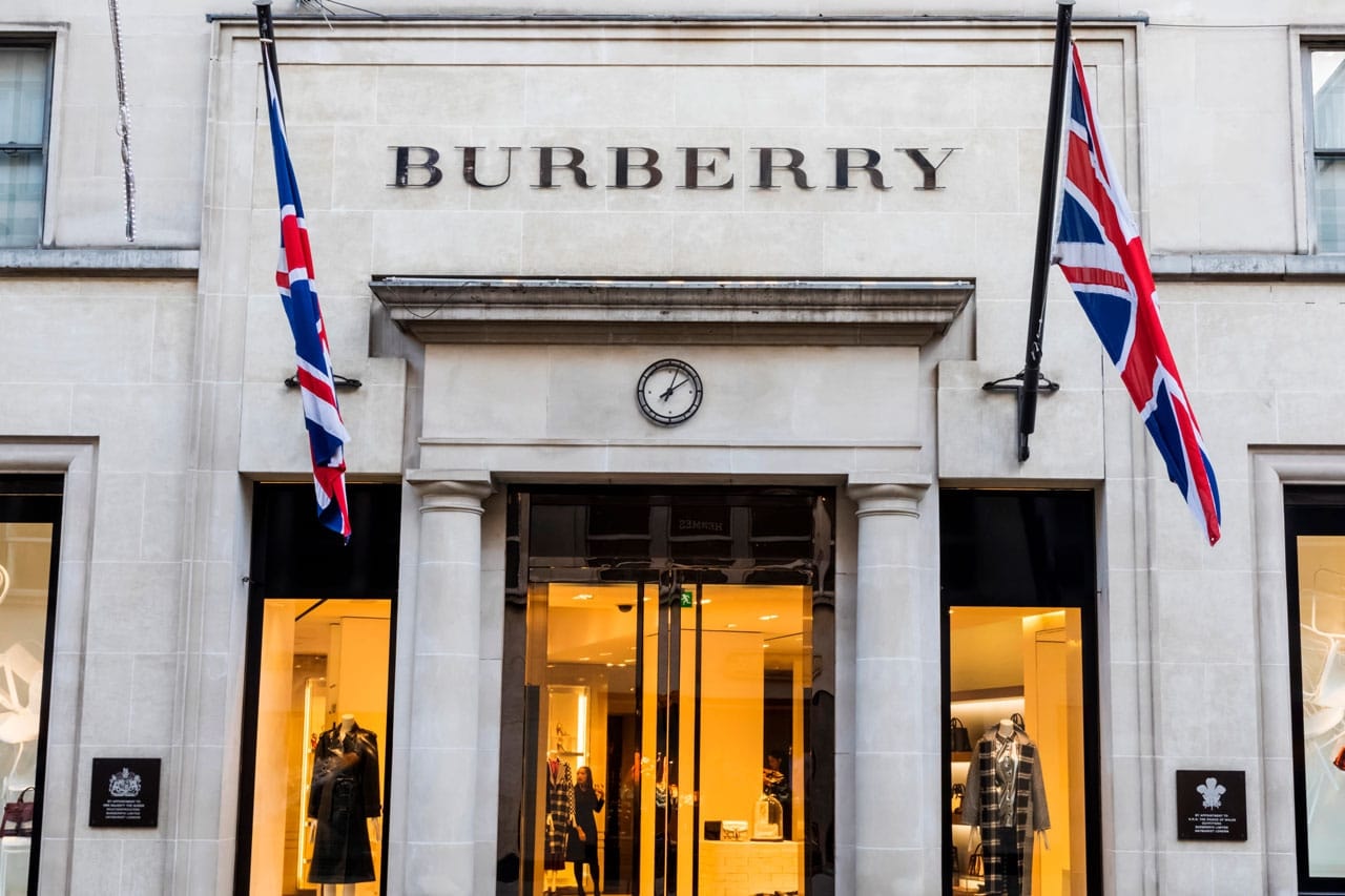 버버리 의장이 “영국이 유럽에서 가장 매력 없는 쇼핑목적지”라고 밝힌 이유는?