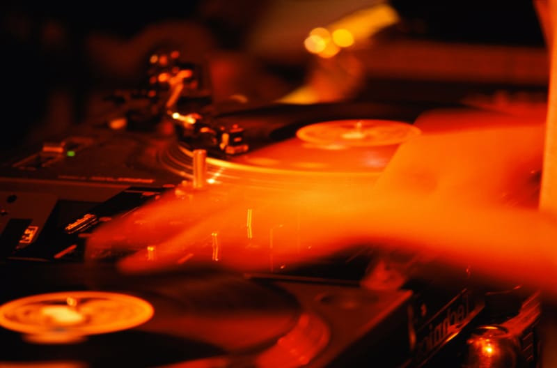 음악 플레이리스트: 서울의 DJ들이 추천한 봄을 위한 곡 10