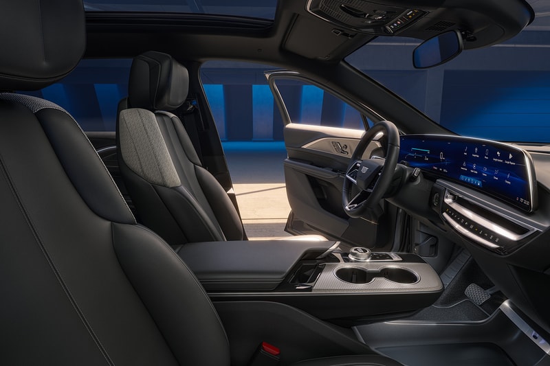 캐딜락 최초의 순수 전기차, ‘리릭’이 국내 공식 출시된다, cadillac, 에스컬레이드, 남성 차량, suv, 큰 차 추천, 온 가족을 위한 차량, 오프로드, 의전 차량, 회장님 차, 외제차, 미국 차 