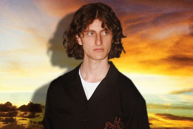 로렌츠 2023 SS 컬렉션 룩북 살펴보기