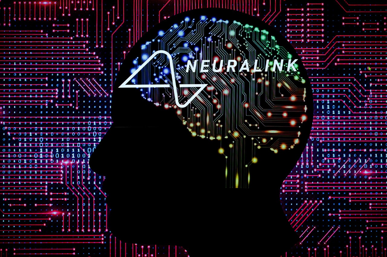 미국 FDA가 뉴럴링크의 뇌 이식 컴퓨터 칩 임상 시험을 승인했다, 일론 머스크, 베리칩, 이식 칩, 바이오칩