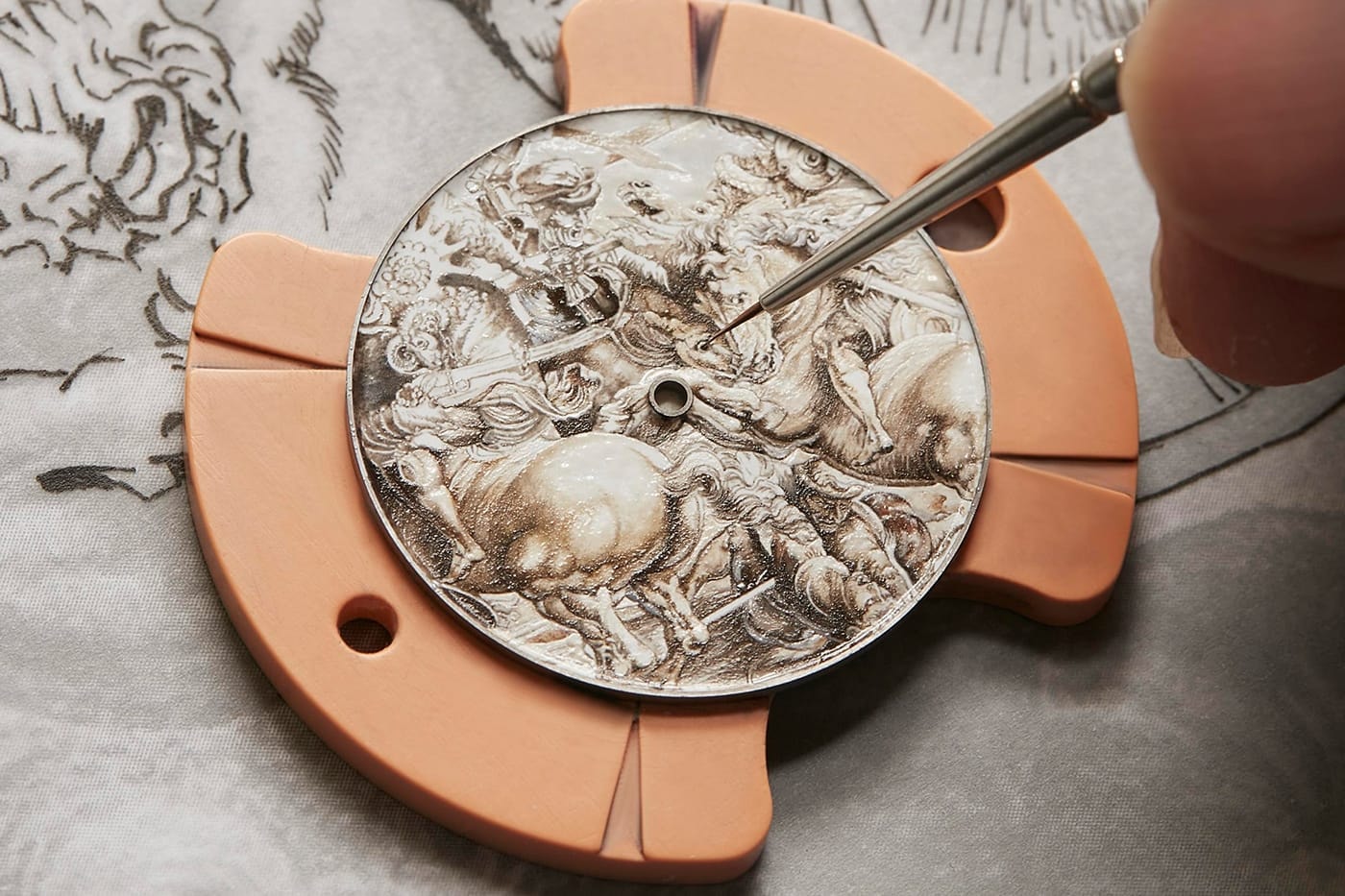 루브르 박물관 x 바쉐론 콘스탄틴 시계가 공개됐다