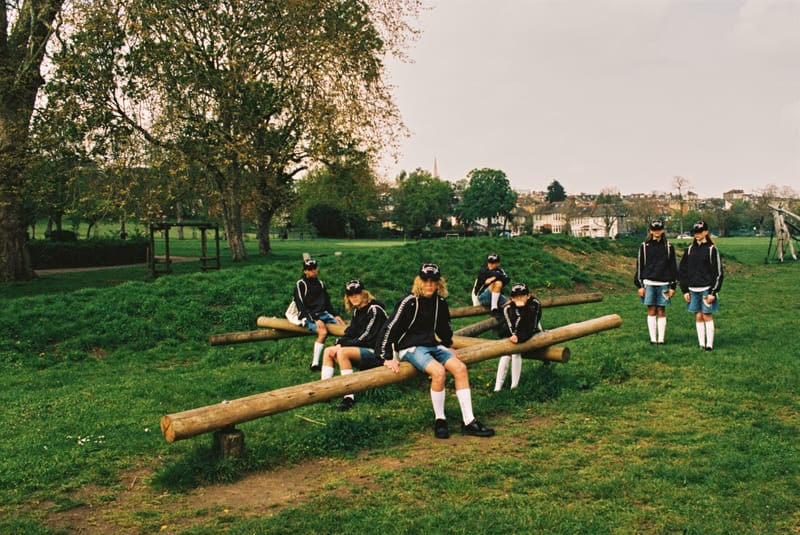 더뮤지엄비지터 x 휠라, 협업 컬렉션 ‘HE(ART)’ 공개