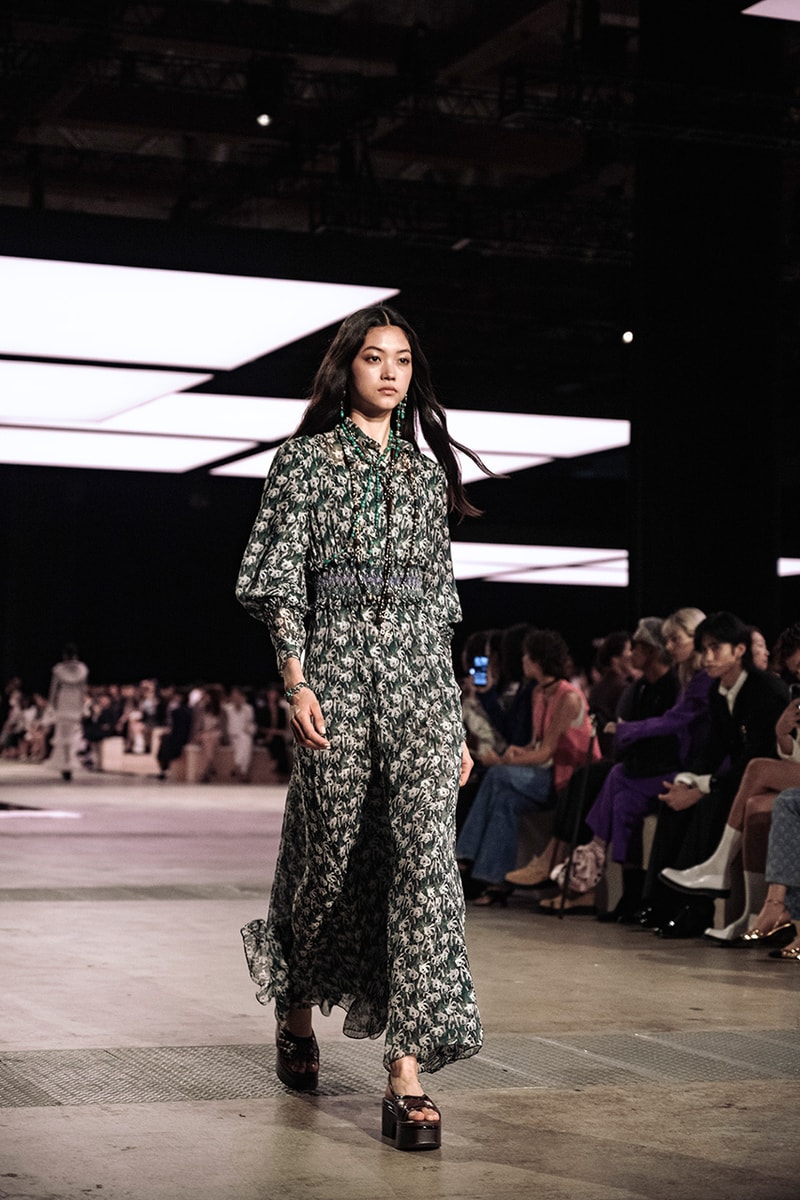 다시 만난 2022/23 샤넬 공방 컬렉션, chanel, 샤넬, 제니, jennie, 사카모토 류이치, 류이치 사카모토, 고마츠 나나, 나나 고마츠, sakamoto ryuichi, ryuichi sakamoto, 샤넬 공방 컬렉션, 샤넬 도쿄, 샤넬 다카르, 샤넬 세네갈, 세네갈 다카르