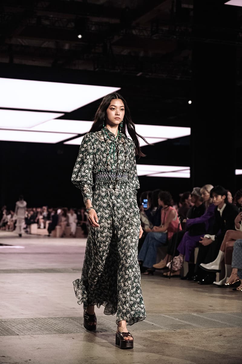 다시 만난 2022/23 샤넬 공방 컬렉션, chanel, 샤넬, 제니, jennie, 사카모토 류이치, 류이치 사카모토, 고마츠 나나, 나나 고마츠, sakamoto ryuichi, ryuichi sakamoto, 샤넬 공방 컬렉션, 샤넬 도쿄, 샤넬 다카르, 샤넬 세네갈, 세네갈 다카르