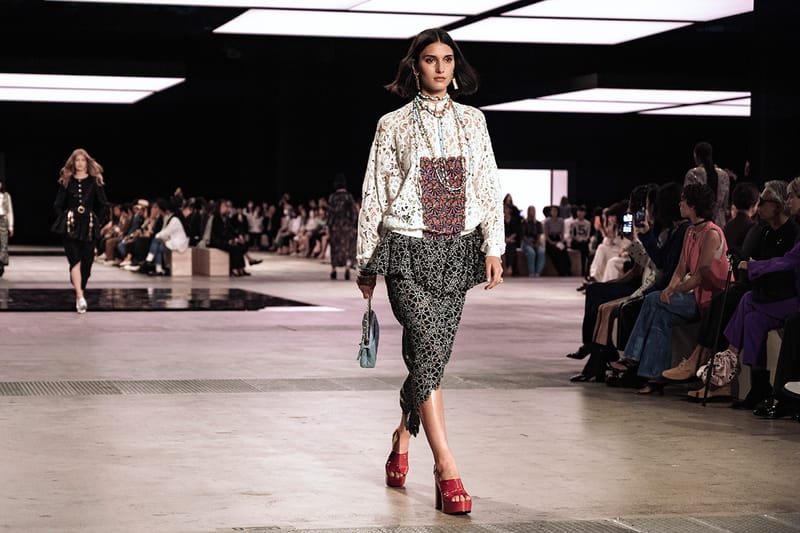 다시 만난 2022/23 샤넬 공방 컬렉션