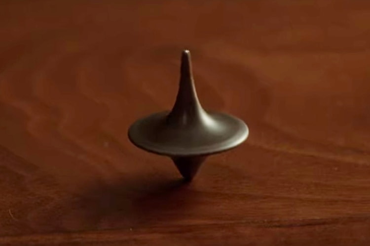 크리스토퍼 놀란이 밝힌 ‘인셉션’ 마지막 장면의 의도는?