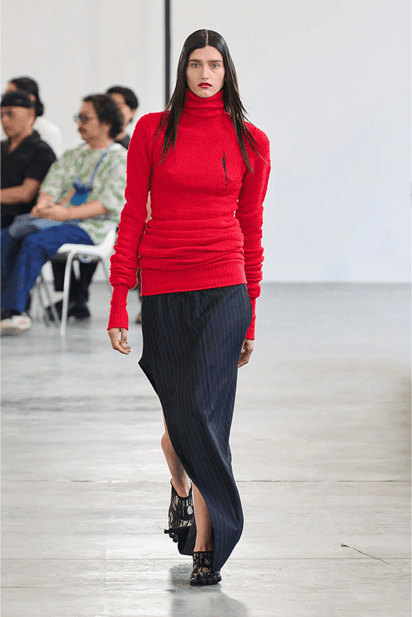 더블렛, 2024 SS 컬렉션 공개, doublet, 메타버스 패션, 메타 패션, 가상현실 패션, 가상패션, 이상한 패션, 이상한 런웨이, 기발한 런웨이, 괴짜 패션, 너드 패션, 발렌시아가 런웨이, 더블렛 런웨이, doublet 옷, 더블렛 구매