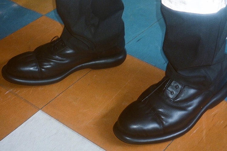 마틴 로즈의 첫 번째 클락스 컬렉션 ‘커밍 업 로지즈’