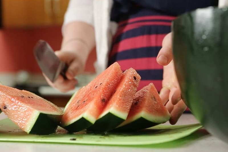 세상에서 가장 비싼 과일은?, 만년설 딸기, 마트 다녀오셨어요, 슈퍼마켓, 과일 홈쇼핑, 망고, 미야자키 망고, 일본 수박, 비싼 파인애플, 최고급 과일, 한남동 과일, 현대백화점 과일, 마켓컬리 과일, 쿠팡 과일, 조각과일 배달, 조각과일, 망고주스, 수박주스, 메론맛, 천혜향, 한라봉, 제주도 과일 추천, 동남아 과일, 열대 과일, 말린 과일, 말린 망고