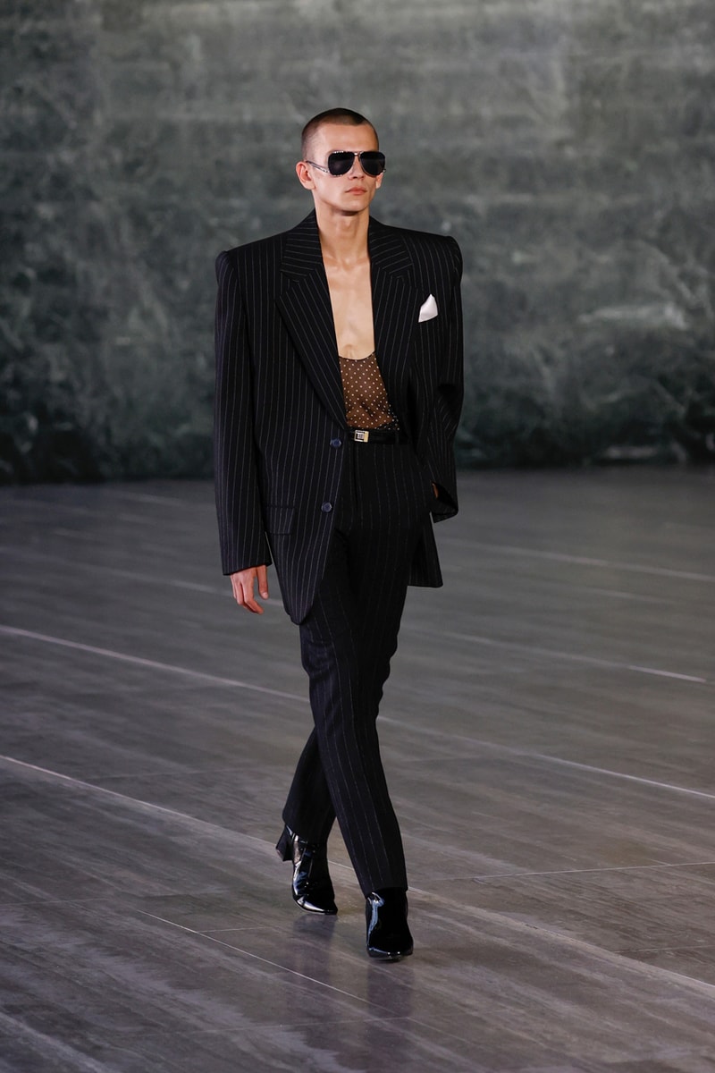 생 로랑, 2024 SS 컬렉션 공개, saint laurent, 안토니 바카렐로, ysl, 입생로랑, 락시크, 헤로인시크, 패션, 프랑스, 생 로랑 부츠, 생 로랑 선글라스, 생 로랑 셋업, 생 로랑 블레이저, 생 로랑 재킷, 영떡