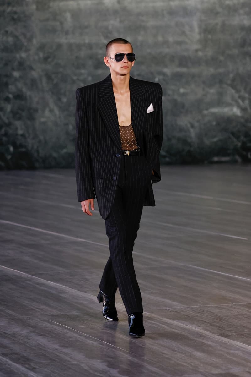 생 로랑, 2024 SS 컬렉션 공개, saint laurent, 안토니 바카렐로, ysl, 입생로랑, 락시크, 헤로인시크, 패션, 프랑스, 생 로랑 부츠, 생 로랑 선글라스, 생 로랑 셋업, 생 로랑 블레이저, 생 로랑 재킷, 영떡
