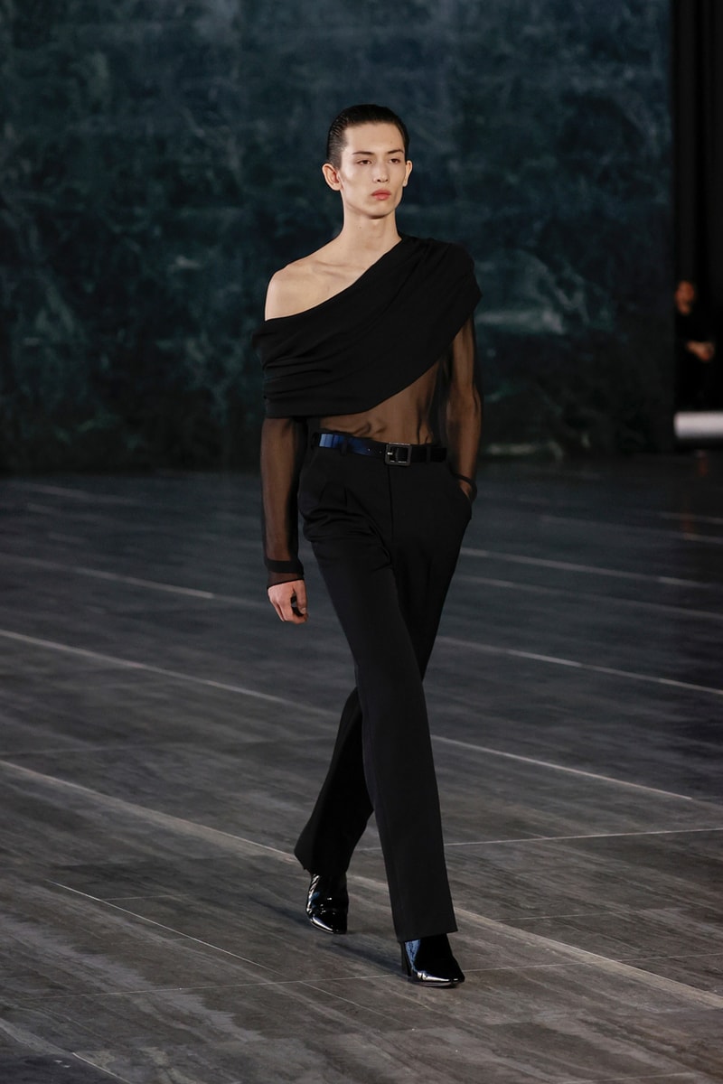 생 로랑, 2024 SS 컬렉션 공개, saint laurent, 안토니 바카렐로, ysl, 입생로랑, 락시크, 헤로인시크, 패션, 프랑스, 생 로랑 부츠, 생 로랑 선글라스, 생 로랑 셋업, 생 로랑 블레이저, 생 로랑 재킷, 영떡