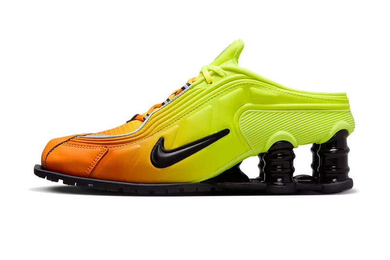 마틴 로즈 x 나이키 샥스 MR4 ‘세이프티 오렌지’ 국내 출시