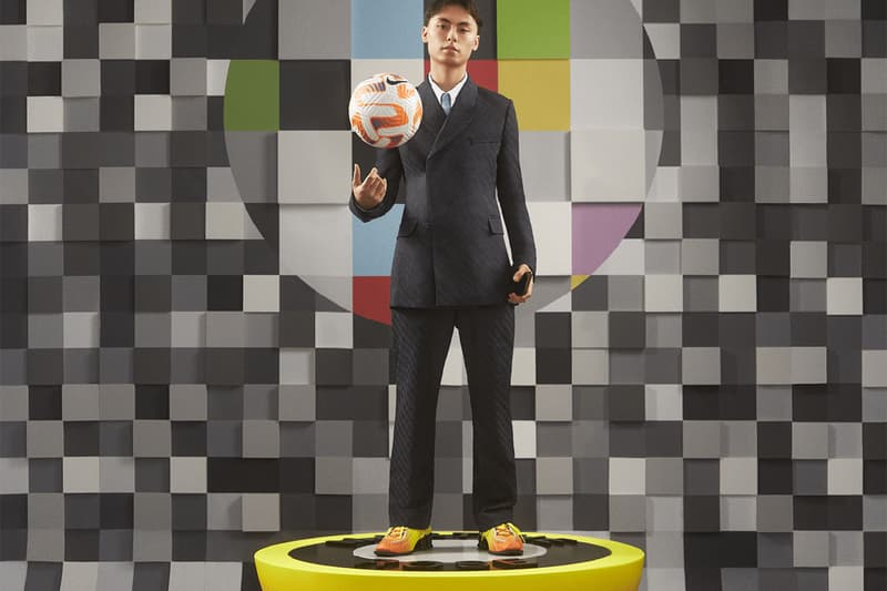 마틴 로즈 x 나이키, 풋볼 컬렉션 출시, 마틴 로즈 2023 SS, 나이키 쇽스, 나이키 뮬, 젠더리스, 축구 레플리카, 스우시