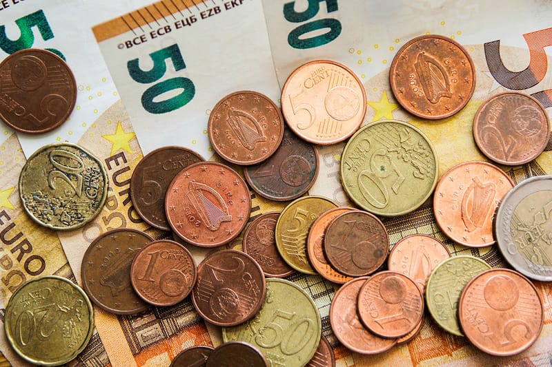 OECD 최저 임금 순위가 공개됐다, 한국은 몇 위?