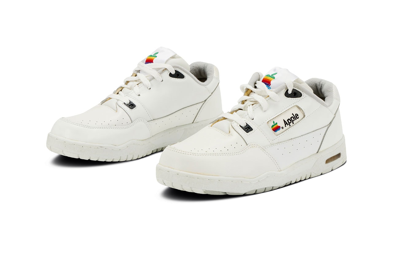 애플 컴퓨터 스니커가 소더비에 출품됐다, 오메가 스포츠, 소더비스, 신발