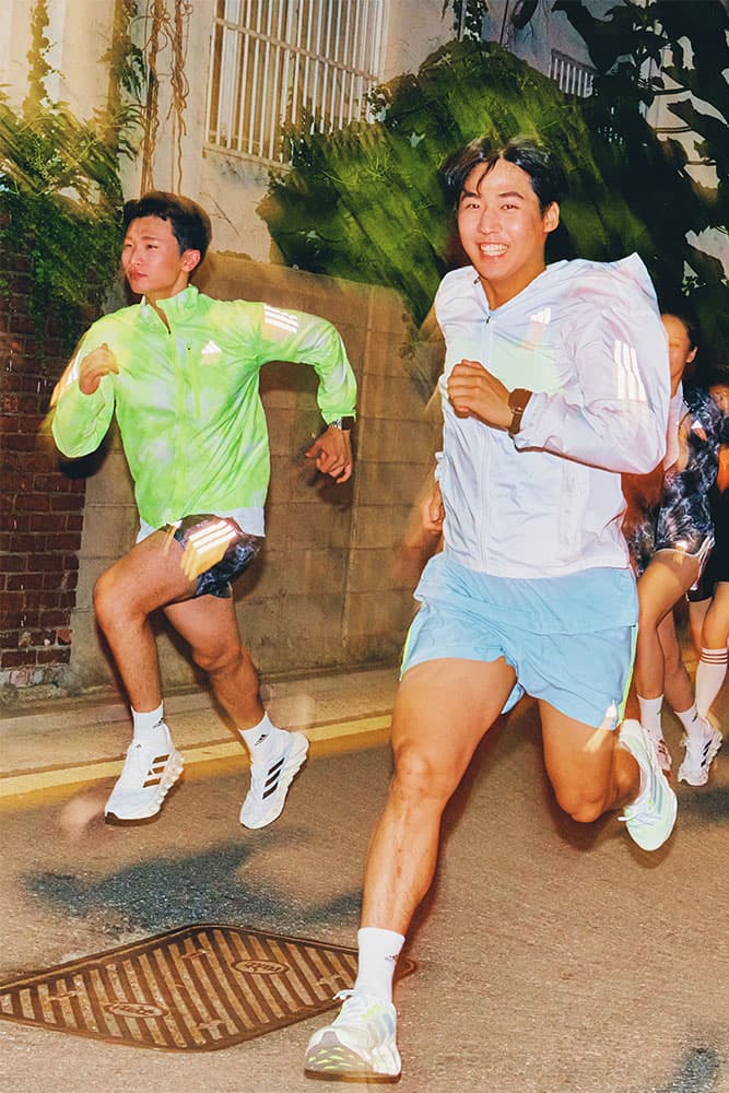 아디다스, 혁신적인 러닝화 ‘스위치 포워드’ 컬렉션 출시 adidas running sneaker switch fwd footwear