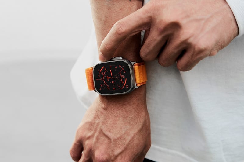 발매 10주년 기념 애플 워치 시리즈 ‘워치 X’에 관한 추측이 나왔다