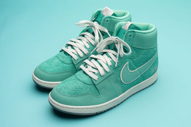 코퍼레이트 x 조던 에어 쉽 출시 정보