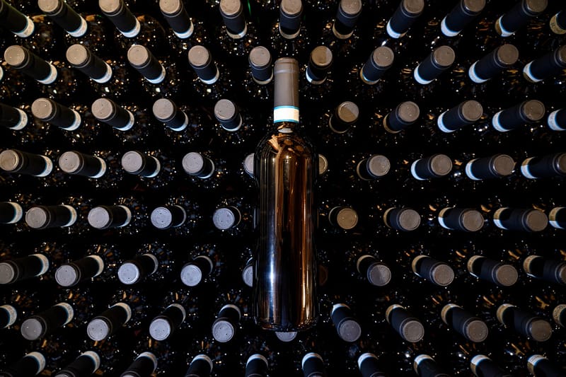 프랑스, 약 2천8백억 원 들여 수영장 1백개 분량 와인 폐기한다