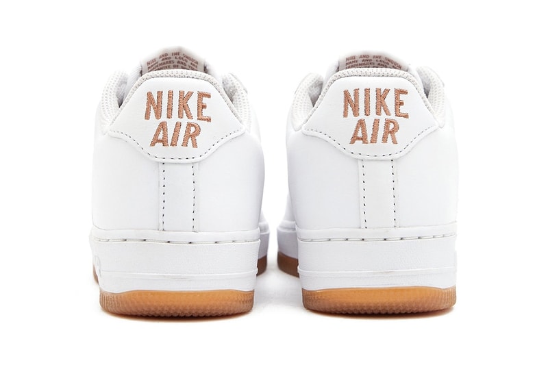 검 디테일이 자리잡은 나이키 에어 포스 1 로우 ‘컬러 오브 더 먼스’ 공개, air force 1, gum detail