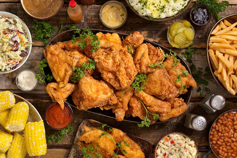 ‘세계의 맛있는 프라이드치킨’ 10선 공개, ayam goreng, 치킨 키예프, 치킨 맛집, 쎈슈지, 치맥, 치킨 추천, 테이스트 아틀라스