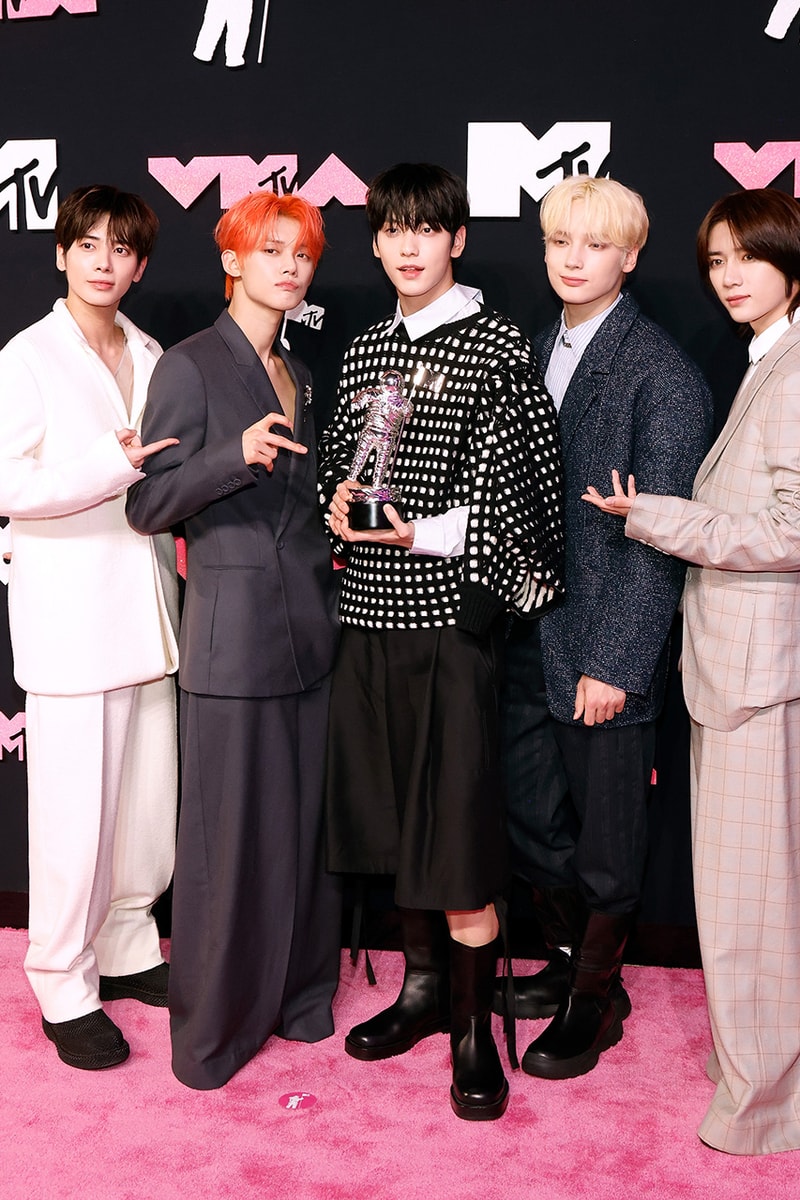 TXT부터 도자 캣까지, 2023 MTV VMA 레드 카펫 스타일 살펴보기