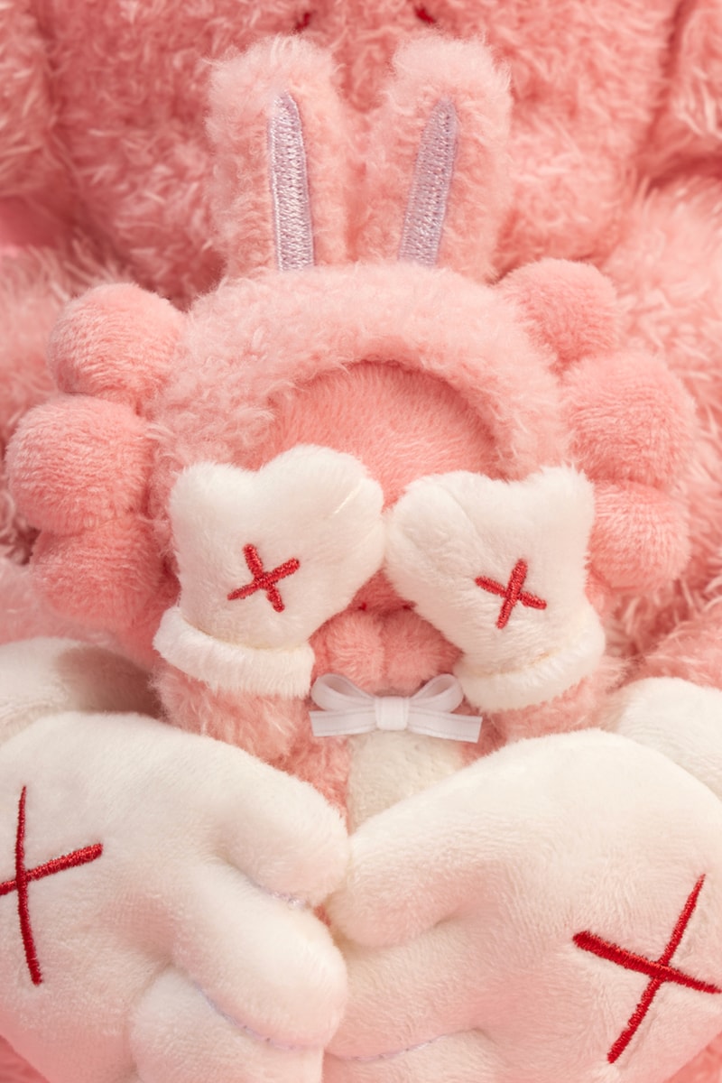 카우스 x 올라이츠리저브드, 어컴플라이스 컬렉션 출시, 카우스 유니클로, 카우스 판매처, 카우스 굿즈