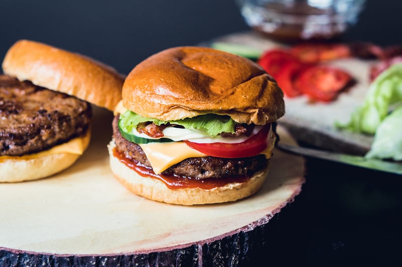 한국 버거 프랜차이즈 1인당 평균 사용금액 1만 원 넘었다