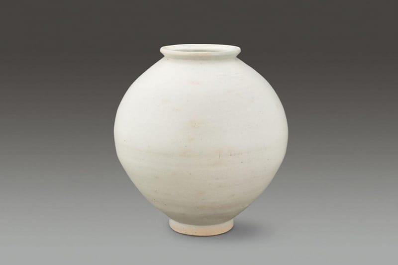 조선 달항아리 ‘백자대호’, 국내 경매 최고가 경신