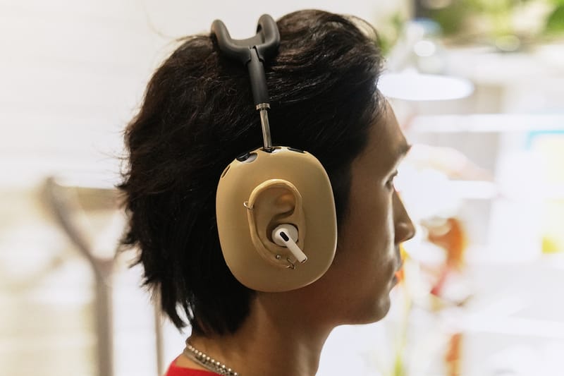 HOW TO: 강영민 작가의 귀 모양 헤드폰 케이스 작업법