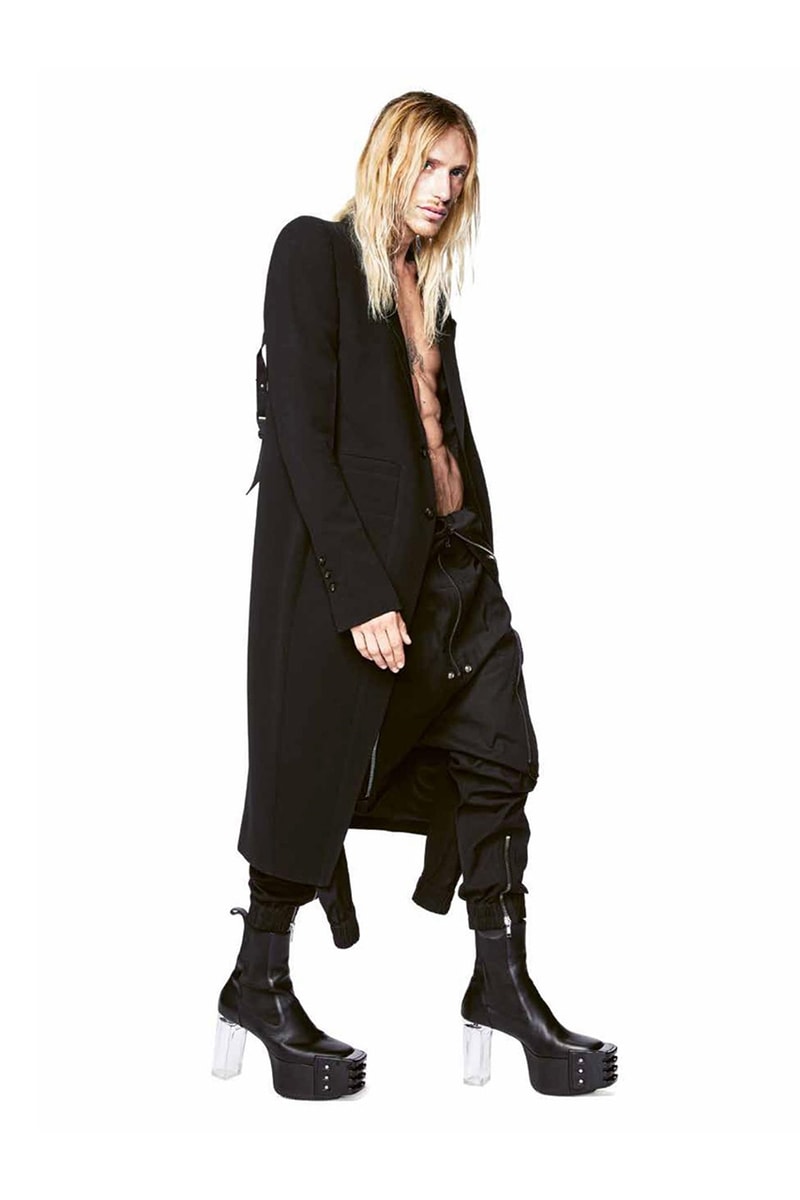 릭 오웬스의 순간을 담은 ‘More Rick Owens by Danielle Levitt’이 출간된다