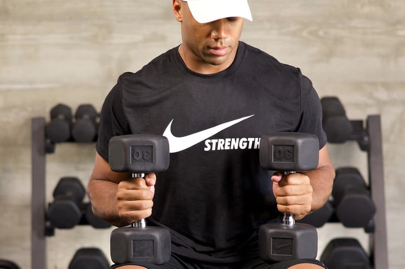 나이키가 근력 운동기구 컬렉션을 출시했다, nike, nike strength, nike fitness, 케틀벨, 덤벨, 운동기구
