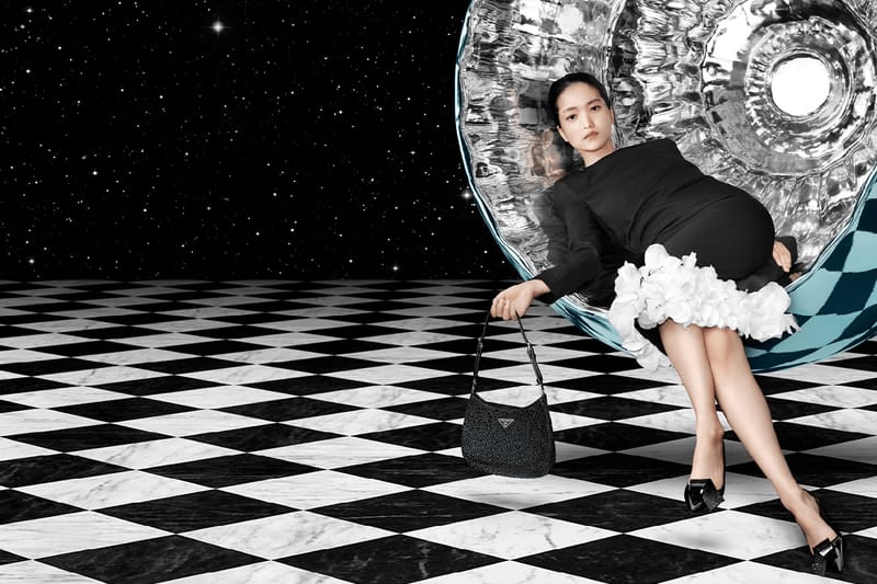 프라다 2023 홀리데이 캠페인, ‘프라이빗스피어’ 살펴보기