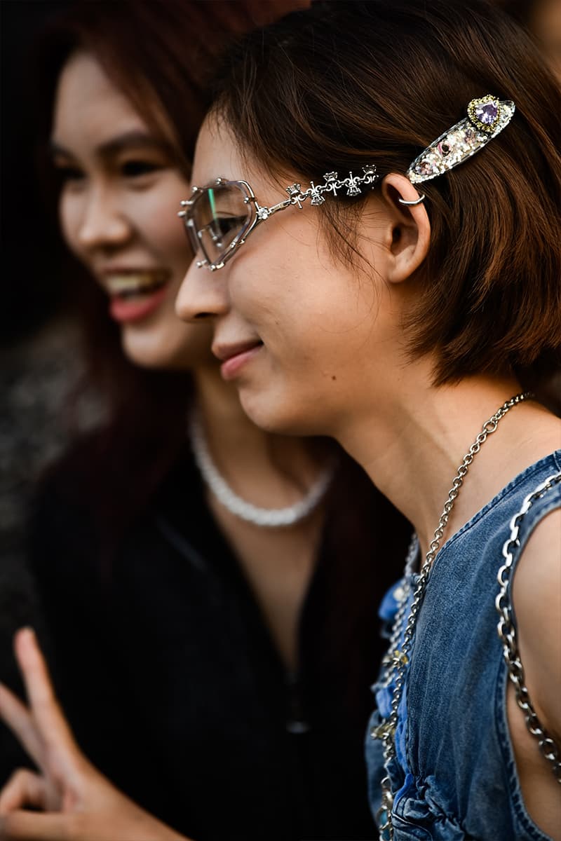 상하이 패션위크에서 살펴본 2024 SS 스트리트 스타일, 앰부시, 와이프로젝트, 발렌시아가