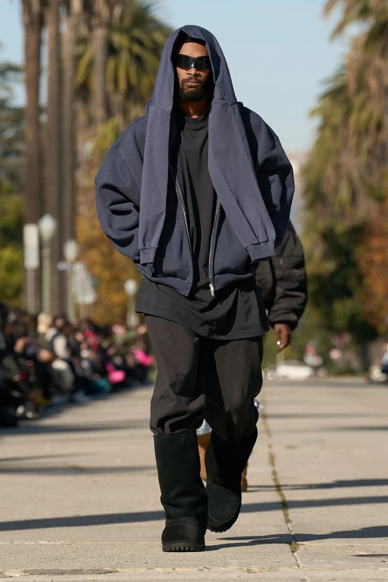 발렌시아가, 2024 프리폴 컬렉션 공개, balenciaga, pre fall, collection, bb, 에레원, 10xl 스니커, 발렌시아가 3xl 스니커, 발렌시아가 신발, 발렌시아가 스니커즈