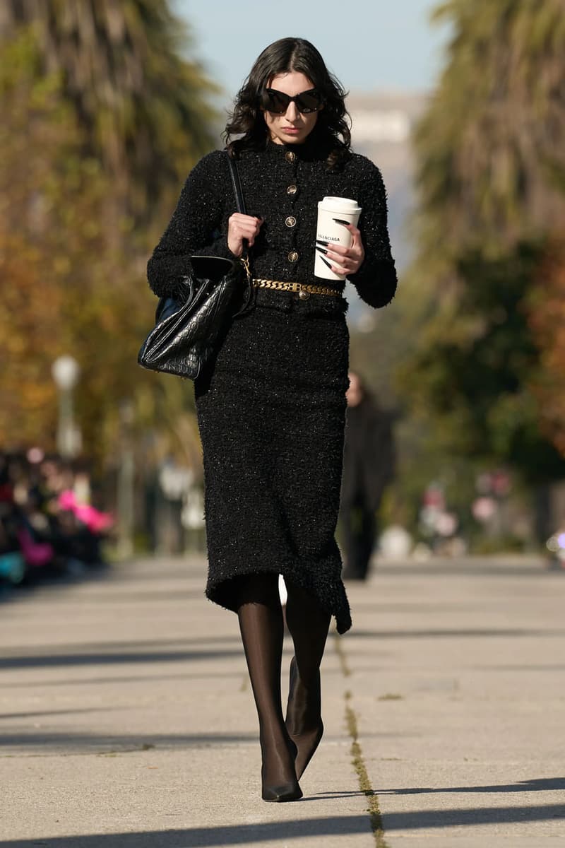 발렌시아가, 2024 프리폴 컬렉션 공개, balenciaga, pre fall, collection, bb, 에레원, 10xl 스니커, 발렌시아가 3xl 스니커, 발렌시아가 신발, 발렌시아가 스니커즈