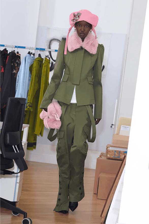 오프 화이트 2024 프리폴 컬렉션이 공개됐다, prefall, 2024, off white, virgil abloh, ib kamara, 이브 카마라, 이브라함 카마라