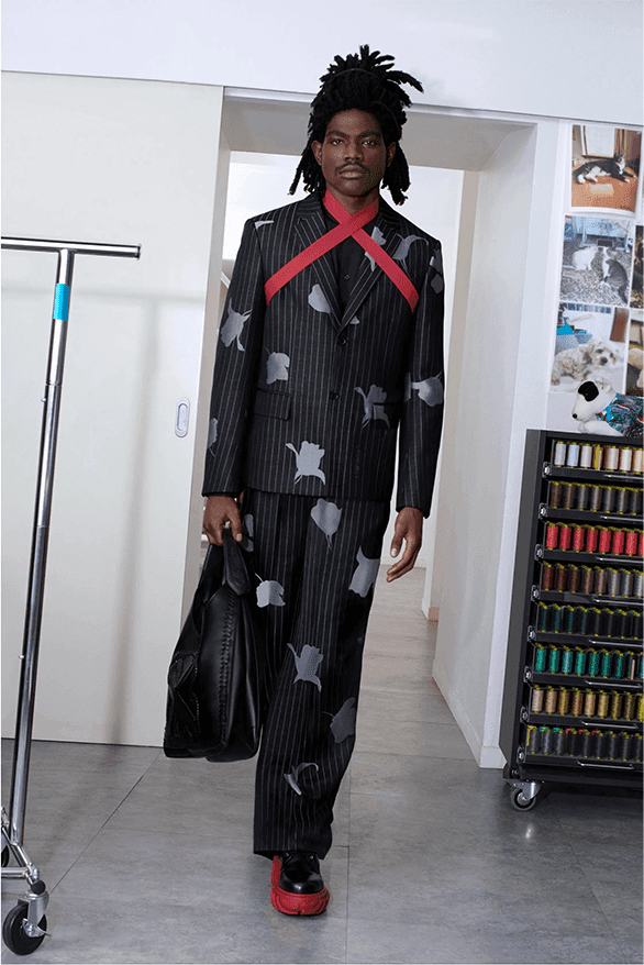 오프 화이트 2024 프리폴 컬렉션이 공개됐다, prefall, 2024, off white, virgil abloh, ib kamara, 이브 카마라, 이브라함 카마라