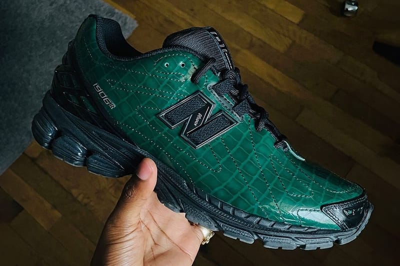 99진저 x 뉴발란스 1906의 이미지가 공개됐다