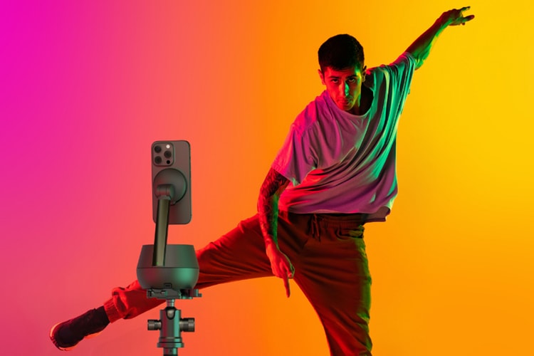 벨킨, 사용자 찾아 움직이는 ‘오토 트래킹 스탠드 프로 독킷’ 공개