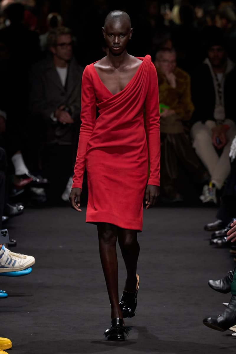 JW 앤더슨 2024 FW 컬렉션 ‘Eye Wide Shut’ 공개,
