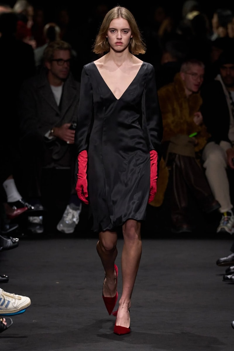 JW 앤더슨 2024 FW 컬렉션 ‘Eye Wide Shut’ 공개, 