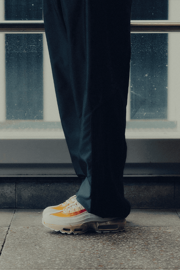 로렌츠.OG의 커스텀 나이키 에어 맥스 95 ‘더스크’와 ‘볼케이노’가 판매된다